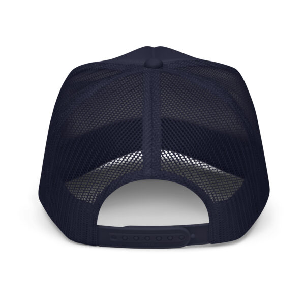 Foam trucker hat with pet leg - Image 5