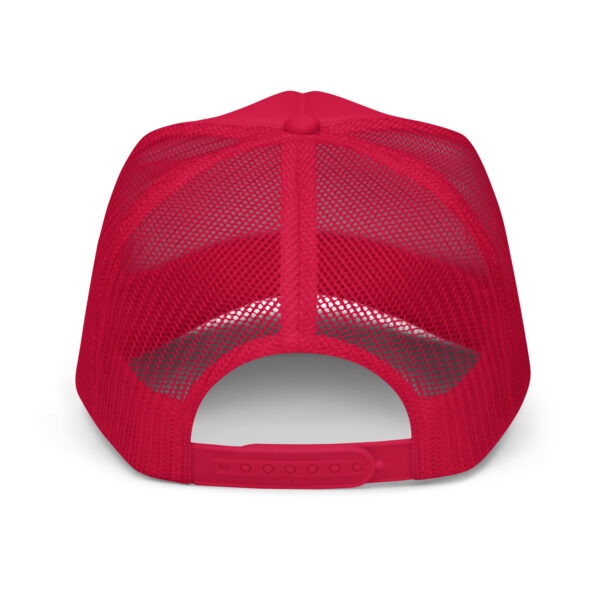 Foam trucker hat with pet leg - Image 8