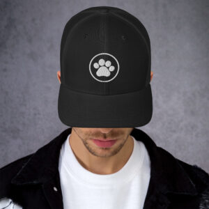 Trucker Cap With Pet Leg
