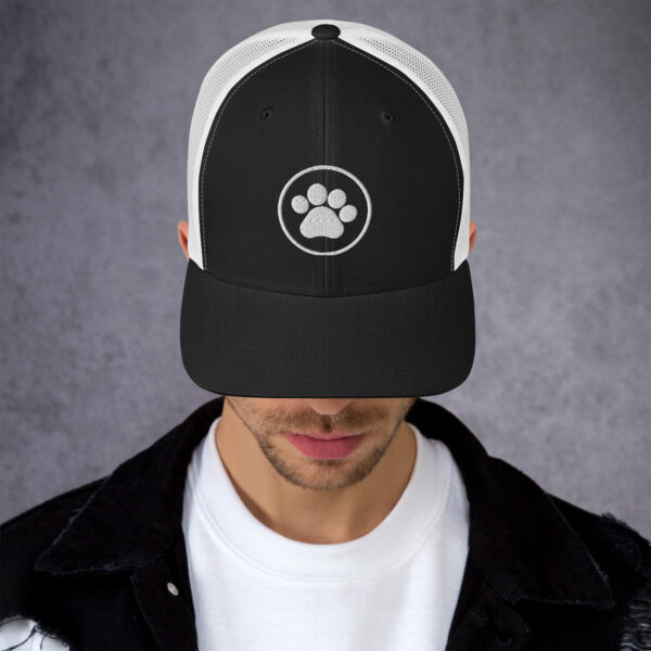 Trucker Cap With Pet Leg - Image 4