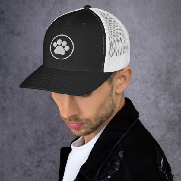 Trucker Cap With Pet Leg - Image 5