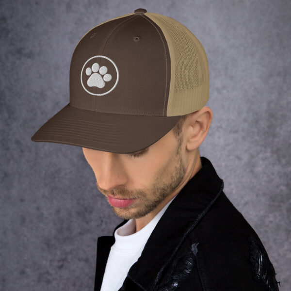 Trucker Cap With Pet Leg - Image 26