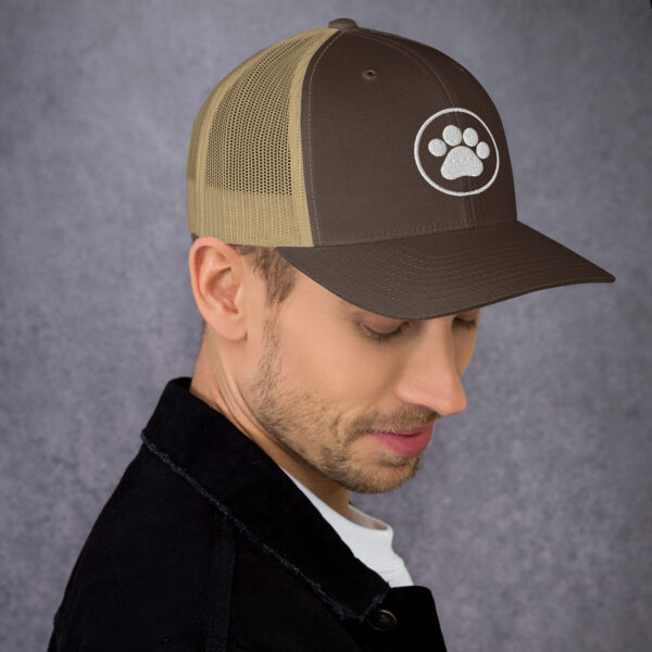 Trucker Cap With Pet Leg - Image 27