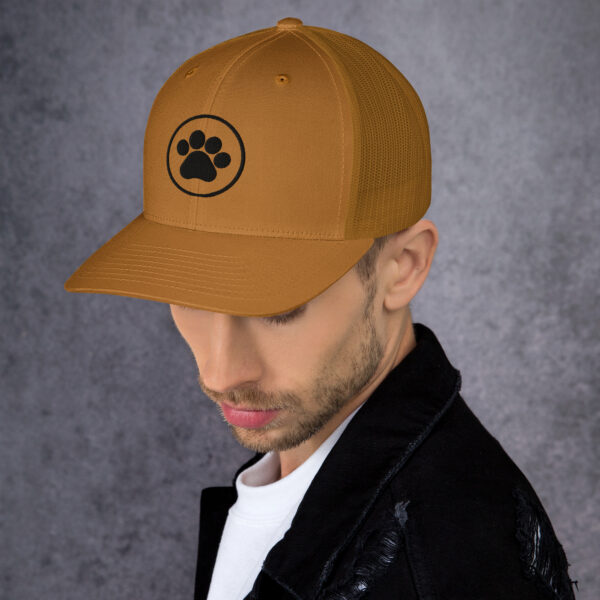 Trucker Cap With Black Color Pet Leg - Image 5