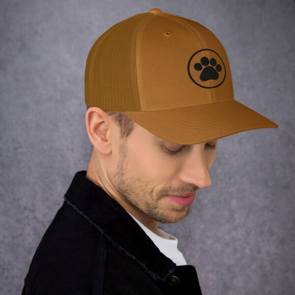 Trucker Cap With Black Color Pet Leg - Image 6