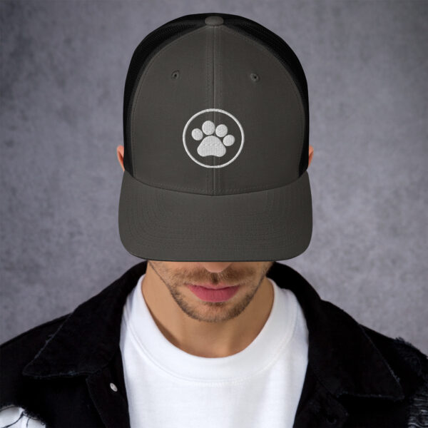 Trucker Cap With Pet Leg - Image 13