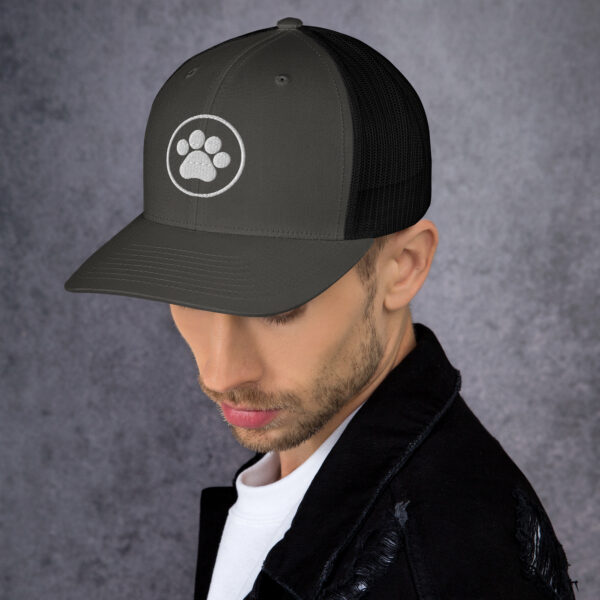Trucker Cap With Pet Leg - Image 14