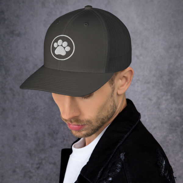 Trucker Cap With Pet Leg - Image 17