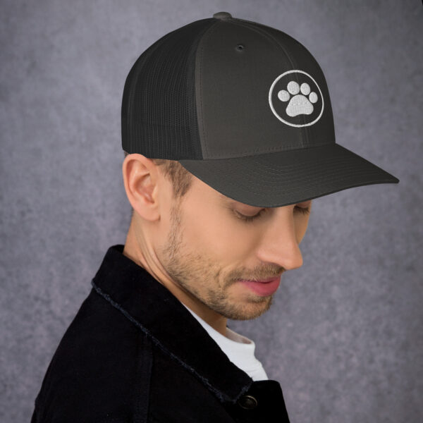 Trucker Cap With Pet Leg - Image 18