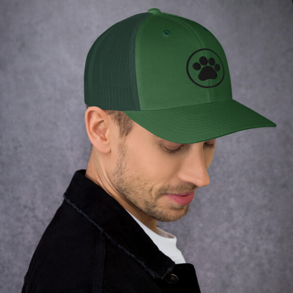 Trucker Cap With Black Color Pet Leg - Image 3