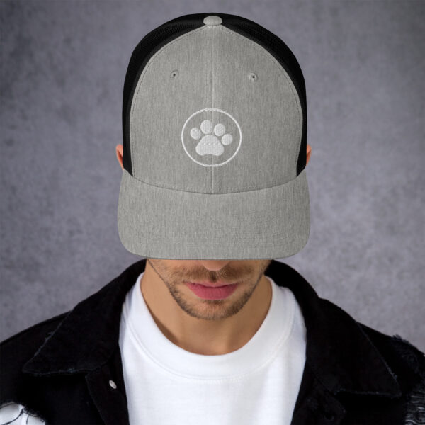 Trucker Cap With Pet Leg - Image 43