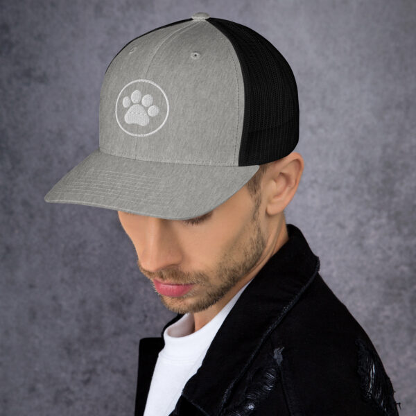 Trucker Cap With Pet Leg - Image 44