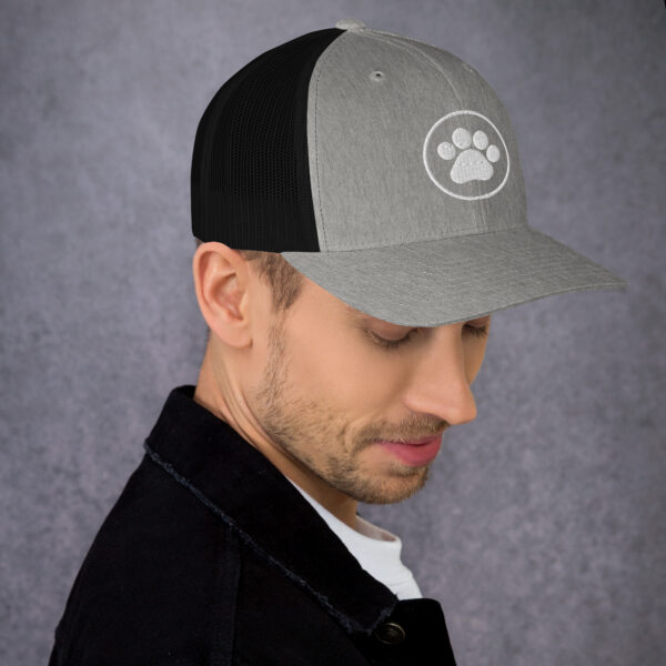 Trucker Cap With Pet Leg - Image 45