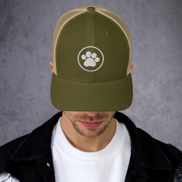 Trucker Cap With Pet Leg - Image 52