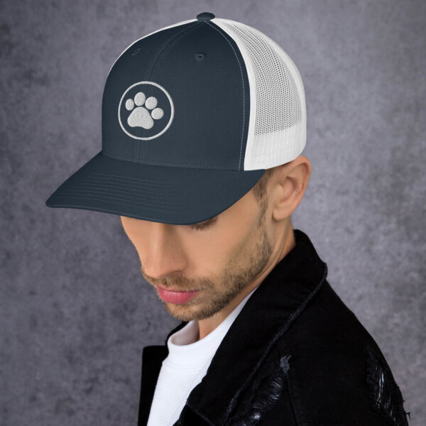 Trucker Cap With Pet Leg - Image 11