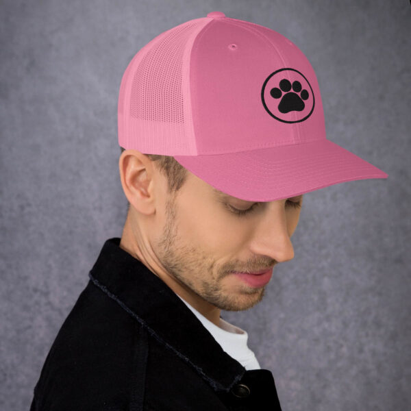 Trucker Cap With Black Color Pet Leg - Image 12