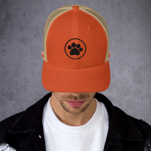 Trucker Cap With Black Color Pet Leg - Image 7