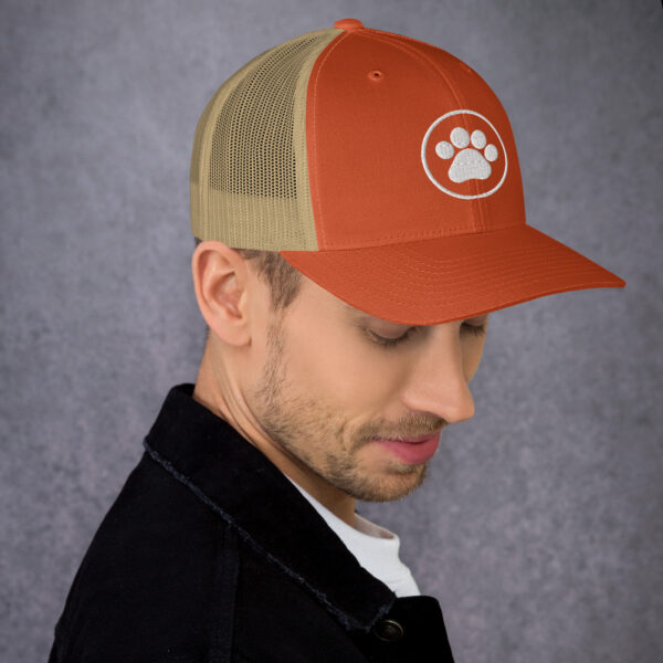 Trucker Cap With Pet Leg - Image 39