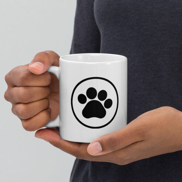 White glossy mug with pet leg - Image 3